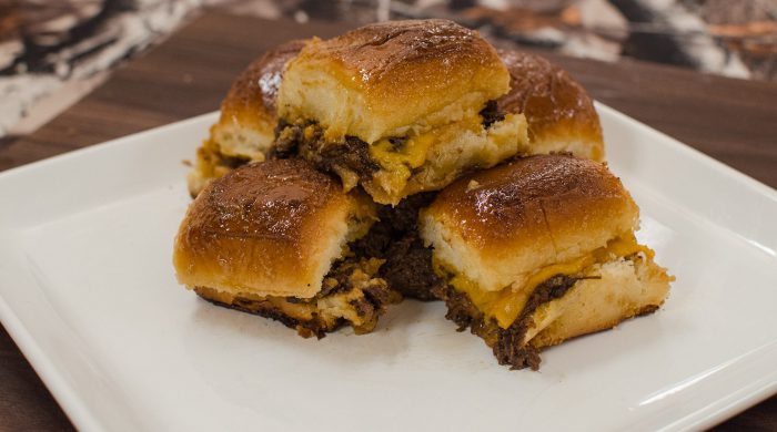 Crock pot pulled venison Hawaiian rolls