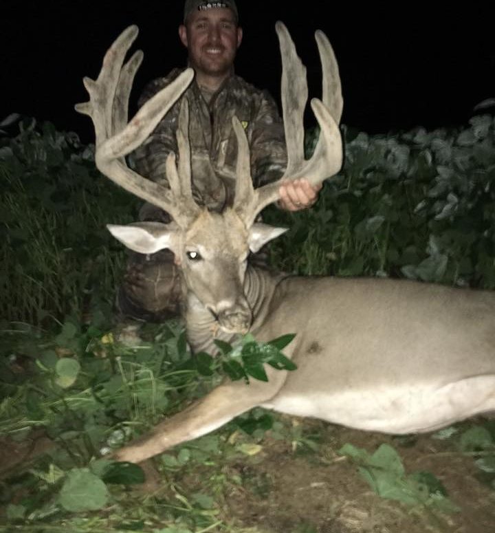 8 Great World-Record Typical Whitetail Deer